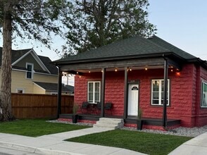 Building Photo - 1139 N Gould St