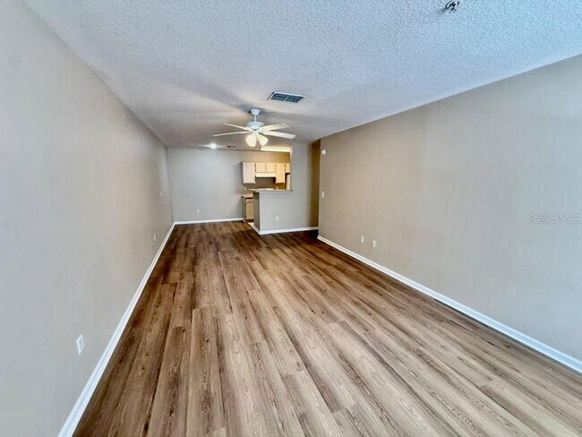 Foto del edificio - 4332 S Kirkman Rd