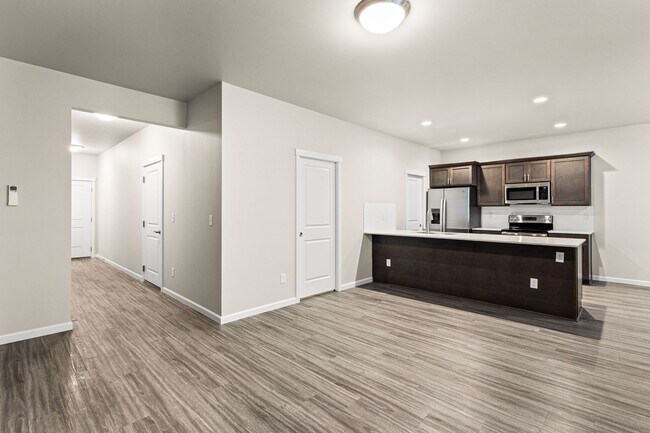 Foto del edificio - 6710 W Washington