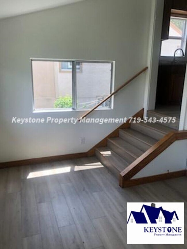 Foto del edificio - Pet Friendly North Side Home 2 Bedroom/1 Bathroom/1 Car Garage $1350/$1350