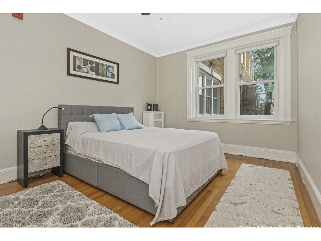 15 Westbourne Ter Unit 1, Brookline, MA 02446 Apartments in Brookline