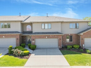 Building Photo - 17964 Upland Dr