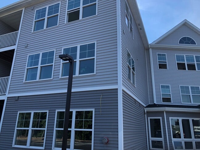 Building Photo - West Woods Place Apartments