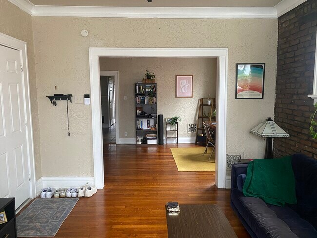 Building Photo - 4123 Castleman Avenue, Unit 2E