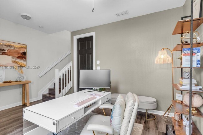 Foto del edificio - 447 Corte Madera Ln