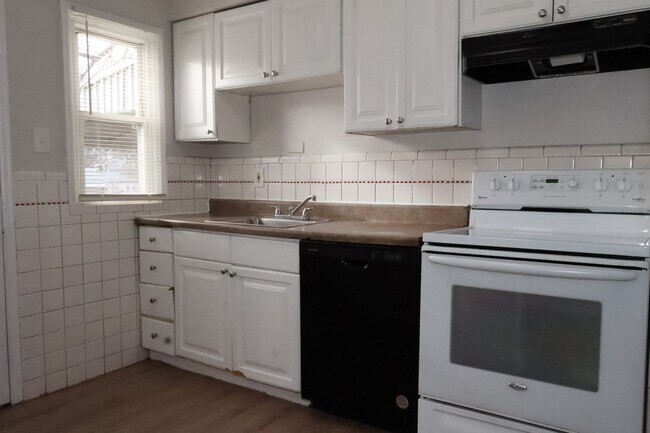 Foto del edificio - 2 Bed/ 1 Bath Home in Bellefontaine Neighbors