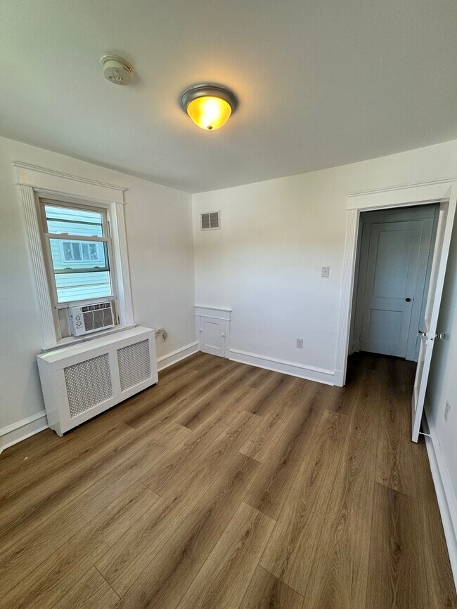 Foto del edificio - 925 Anderson Ave