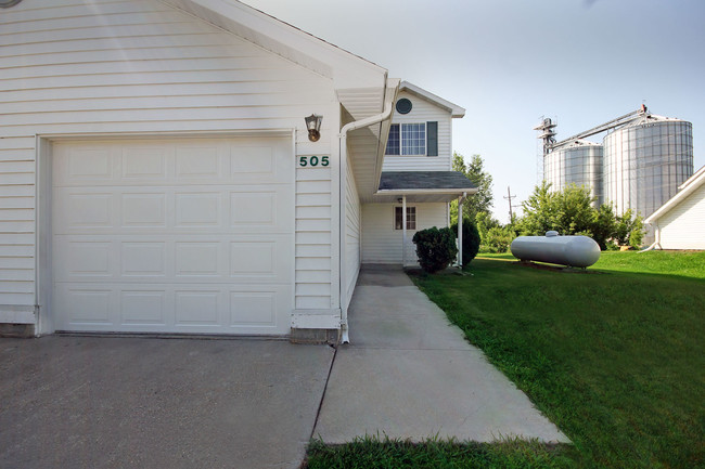 Foto del edificio - Fisher Townhomes