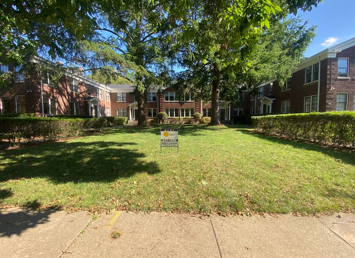 Primary Photo - 2432 Glenmary Ave