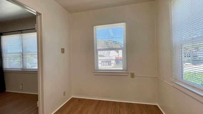 Foto del edificio - 1 Bedroom Downtown SLO with Garage