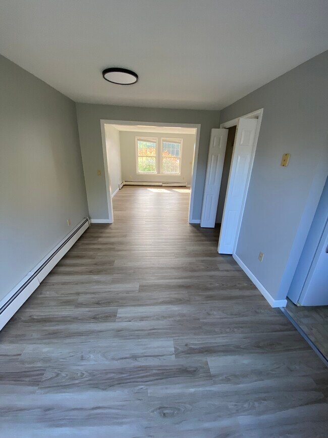 Foto del edificio - Old County Estates