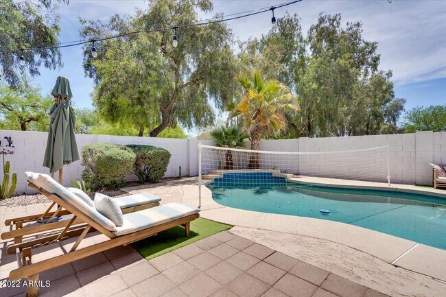Building Photo - 4581 S Crosscreek Dr