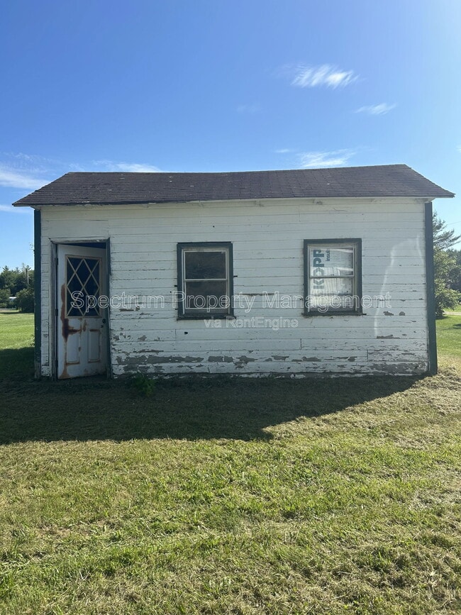 Building Photo - 460 Waterville Rd