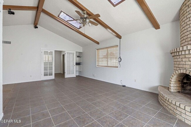 Building Photo - 10720 Sugarland Dr