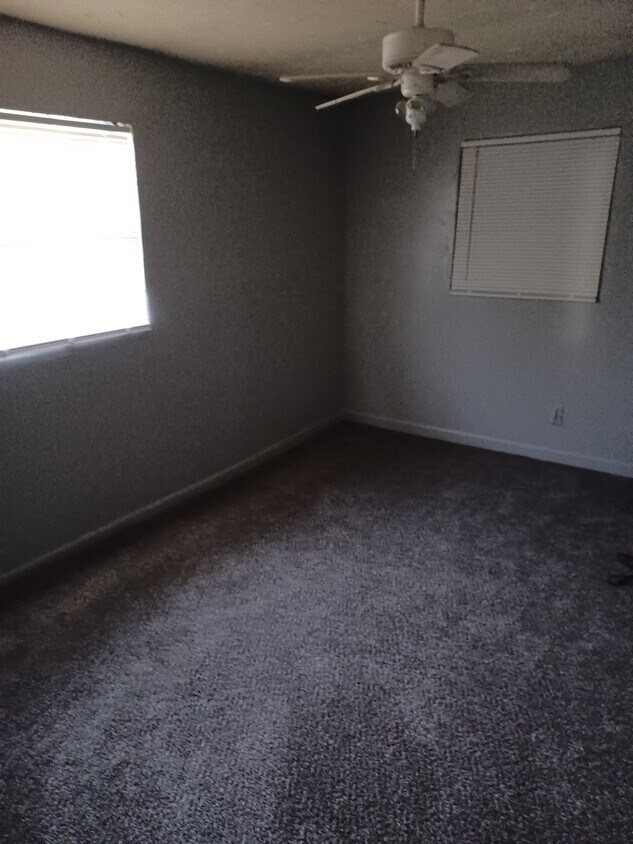 Foto del edificio - 4216 N Hiwassee Rd
