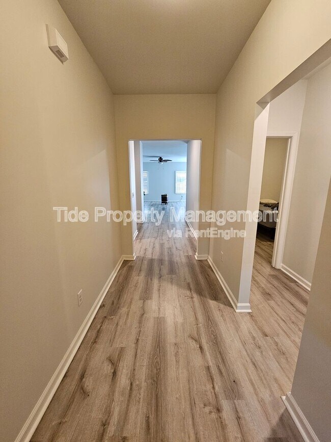Foto del edificio - 102 Lilly Grace Ln