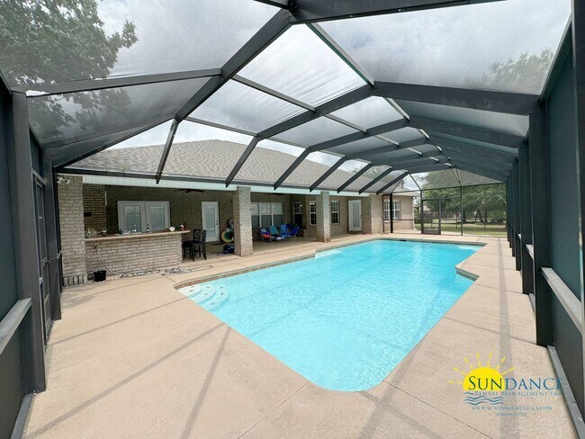 Foto del edificio - Welcome Home to Luxury and Convenience in ...