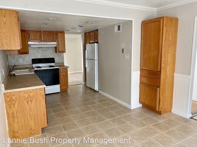 Building Photo - 3 br, 2.5 bath House - 3776 Chancery Lane