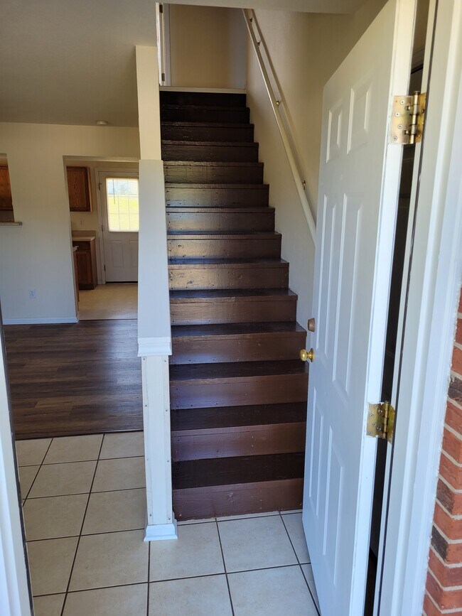 Foto del edificio - 3607 James Dale Rd