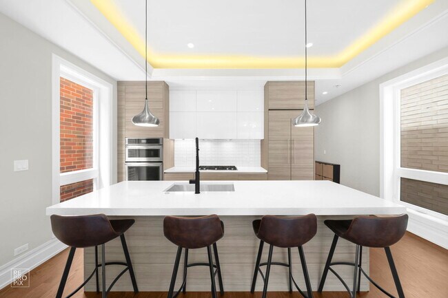 Foto del edificio - 1448 W Chestnut St
