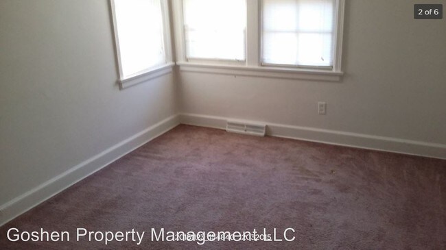 Building Photo - 1432 N Vassar St