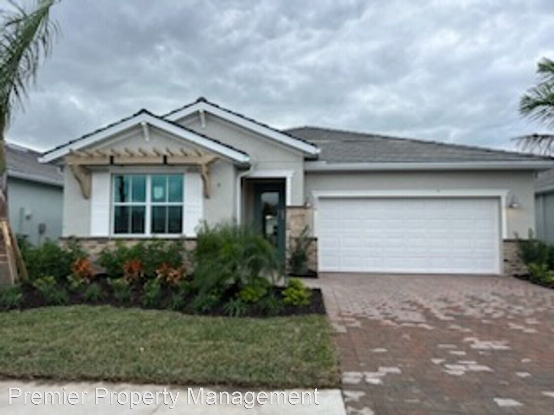Primary Photo - 3 br, 2 bath House - 526 Kamari Cove