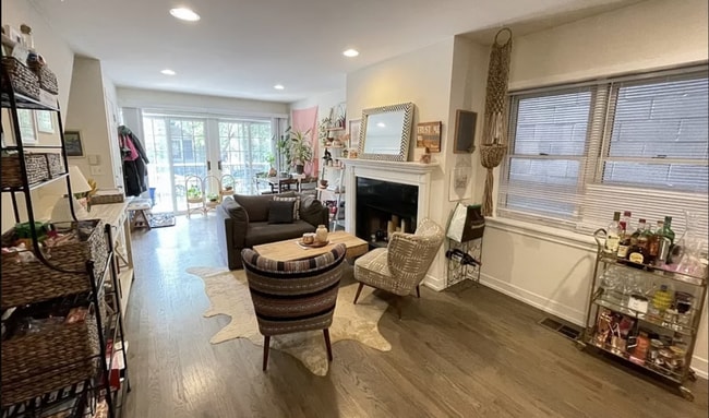 3 bedroom in Chicago IL 60642 - 3 bedroom in Chicago IL 60642 Apartment