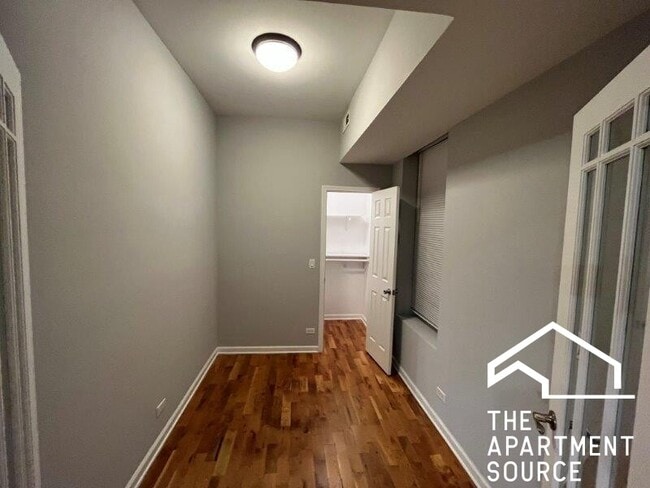 Foto del edificio - 2249 S Bell Ave