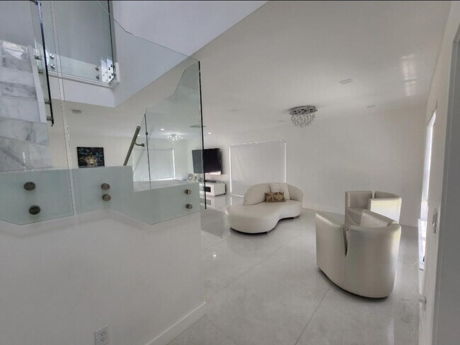 Building Photo - 9706 NW 51st Terrace