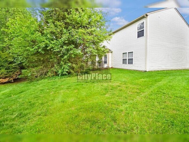 Building Photo - 4324 Blue Spruce Ct