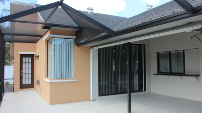 Foto del edificio - 464 SW Saginaw Ave