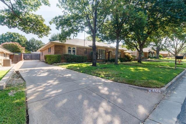 Building Photo - 4504 Weyhill Dr