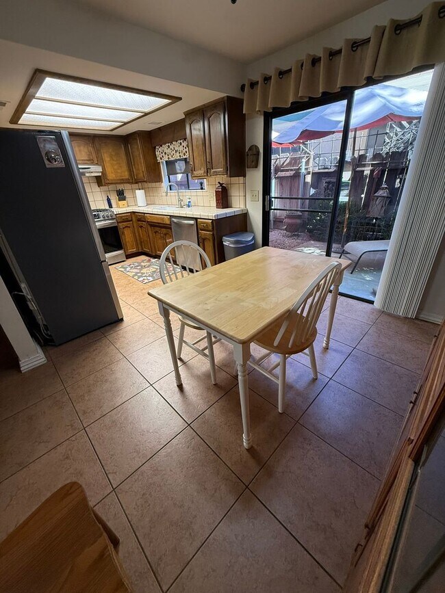 Building Photo - 340 N Capitola Ct