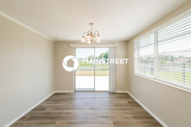 Foto del edificio - 3 Bedroom Pet-Friendly Home in Holiday, FL...