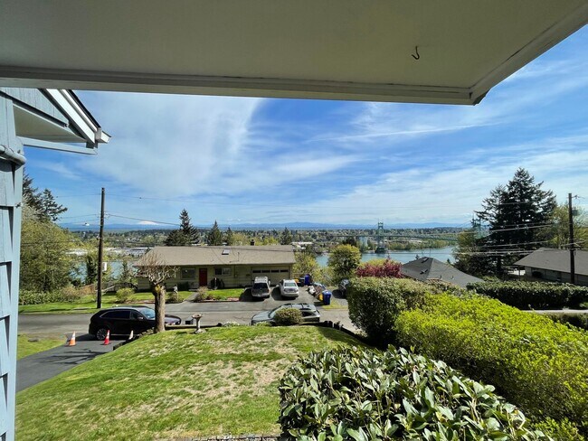 Building Photo - NW 2 Bed 1.5 Bath + Bonus Room - Amazing M...
