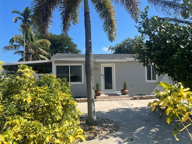Foto del edificio - 241 SW 3rd Terrace