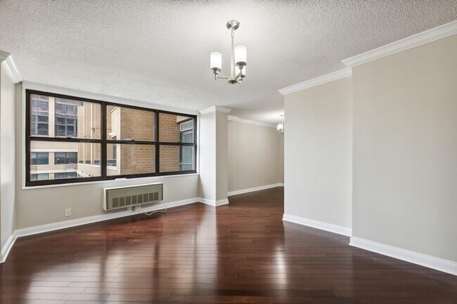 Foto del edificio - 7002 JFK Blvd E