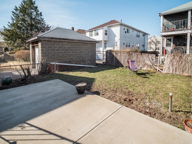 Building Photo - 99 2nd St