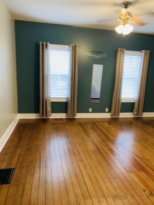 Foto del edificio - 217 N 3rd St