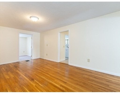 Building Photo - 85 Colburn St