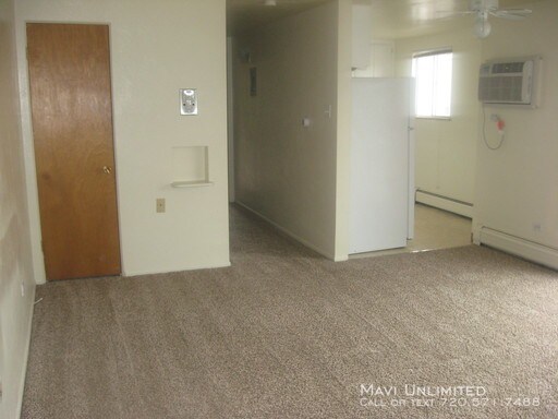 Building Photo - 1135 W Lilley Ave