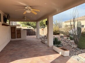 Building Photo - 2512 N Ave Valiente