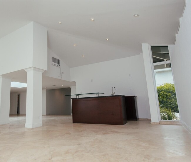 Foto del edificio - 72 S Hibiscus Dr