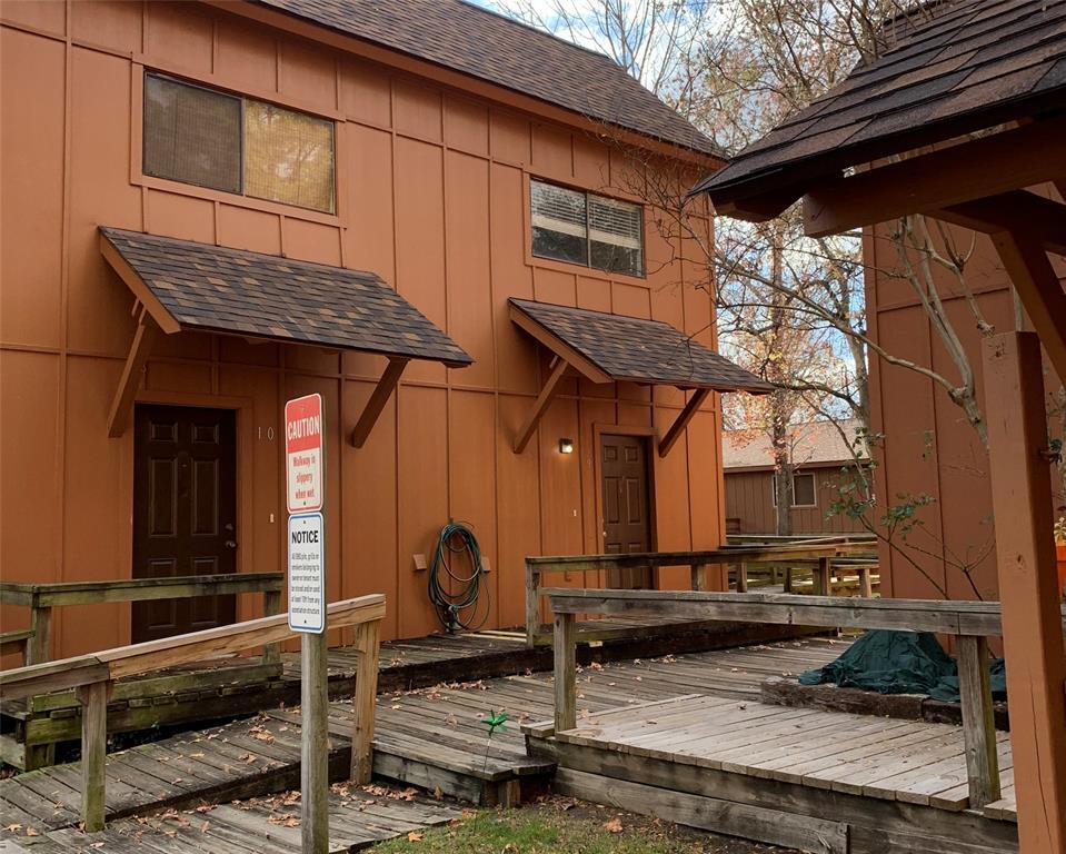 Primary Photo - 3923 Old Oaks Dr