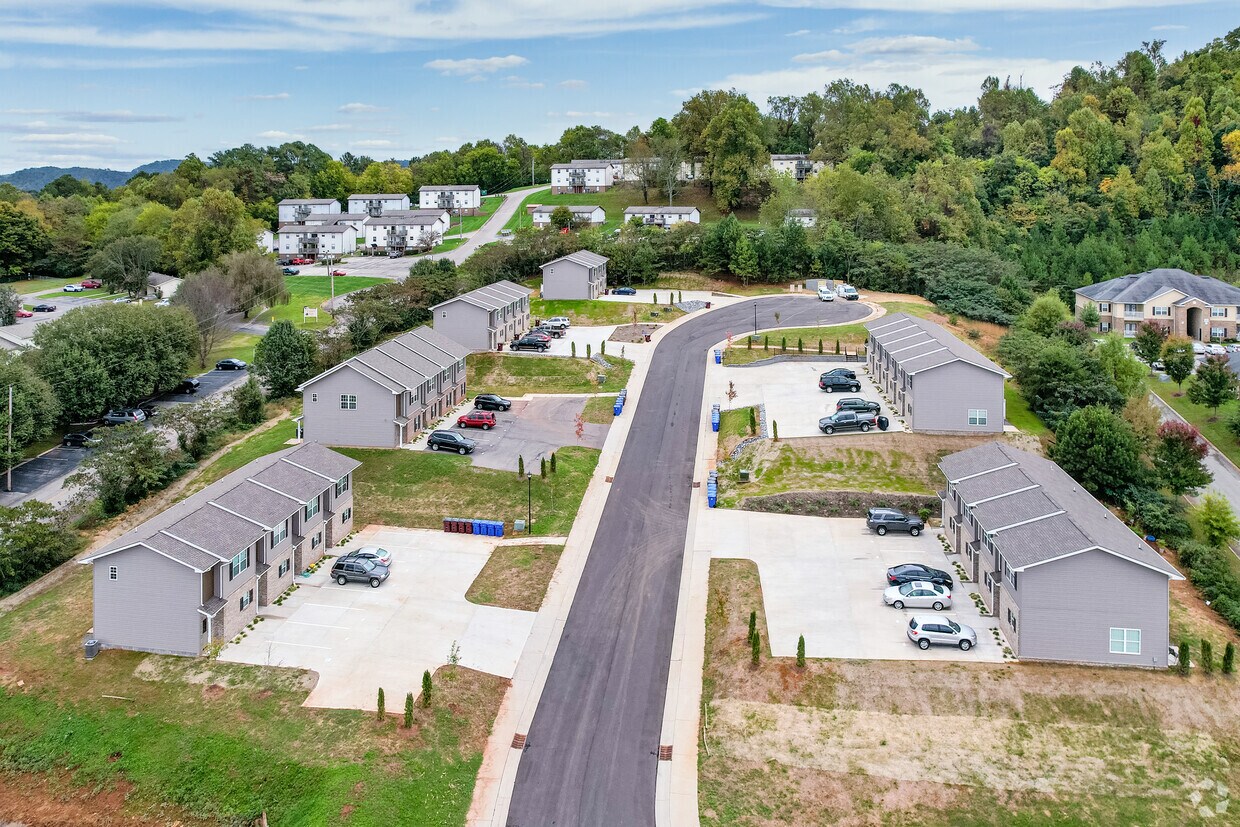 Foto aérea - Warrior Hill Townhomes