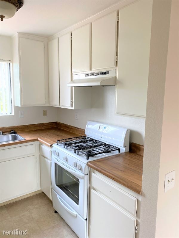 Foto del edificio - 248 W Avenida Palizada