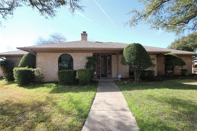 Foto del edificio - 6950 Fox Ridge Ct
