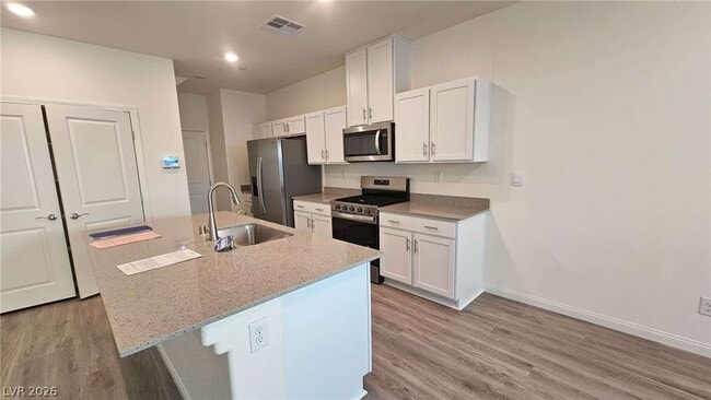 Building Photo - 9986 S Ullom Dr