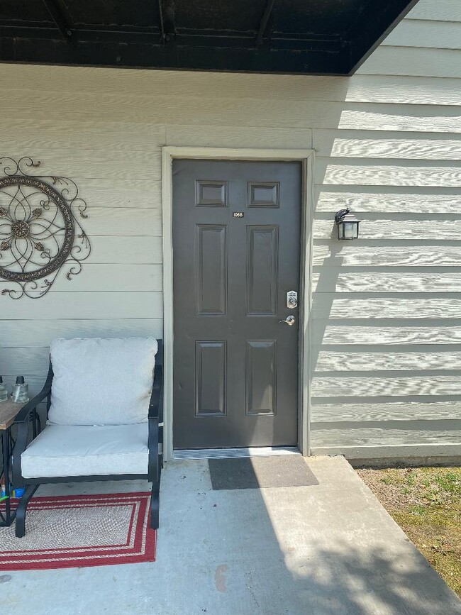 Building Photo - 327 Guidry Rd