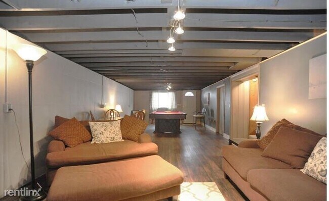 3 Br 1 Bath House 910 Frederick Ave NW House For Rent In Grand 